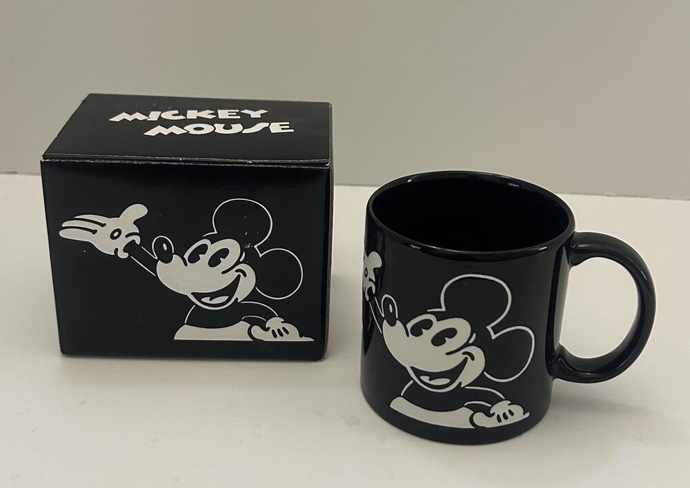 Disney Mickey Mouse Ceramic Coffee Mug 12 Ounce Japan